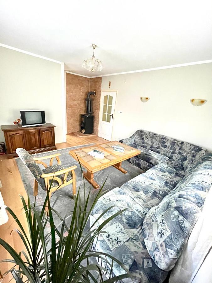 Underwoods Zabljak Guesthouse Bagian luar foto