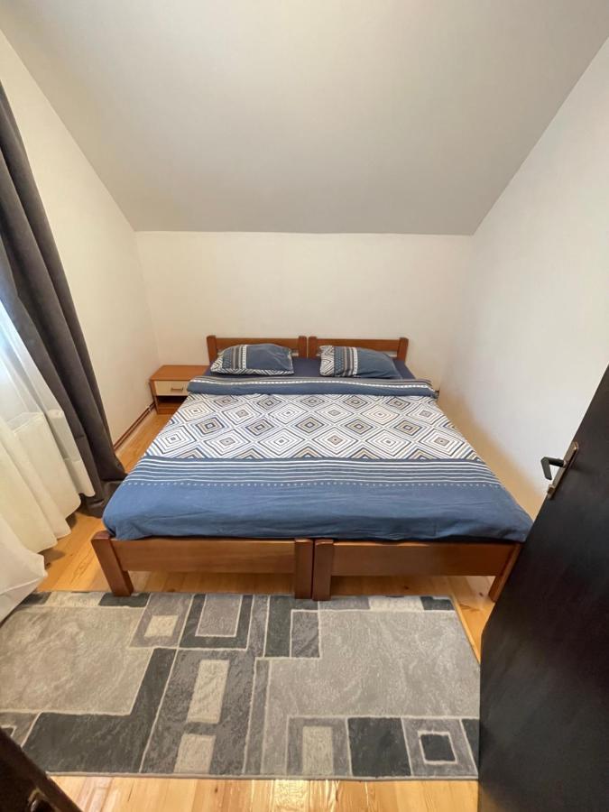 Underwoods Zabljak Guesthouse Bagian luar foto