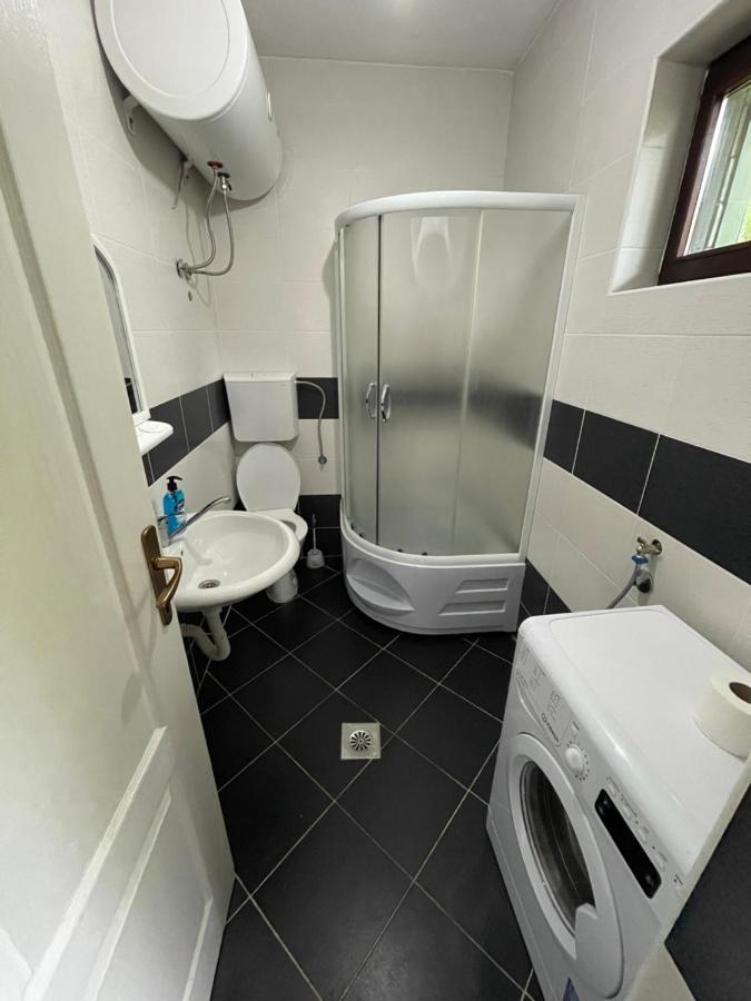 Underwoods Zabljak Guesthouse Bagian luar foto